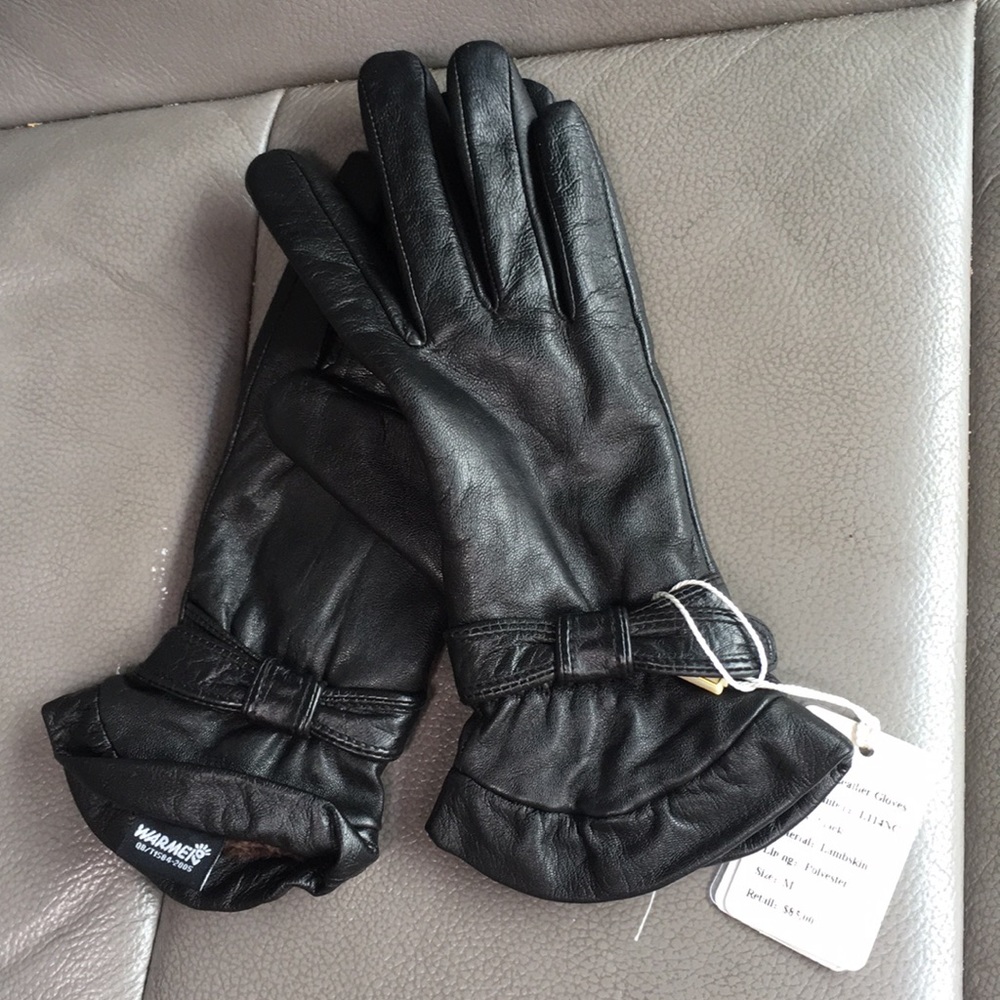 Leather women’s gloves size M